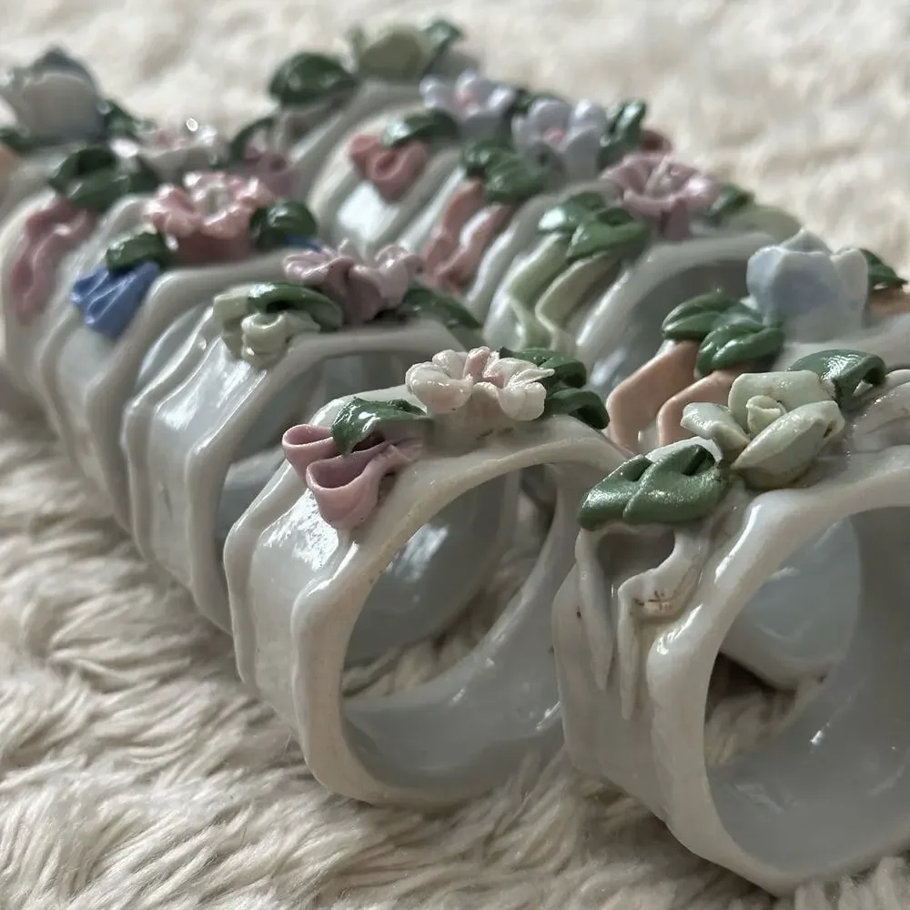 Set of 11 Vintage Napkin Rings Pastel Floral Fine China Ceramic Pastel Gardenp - Picture 3 of 7